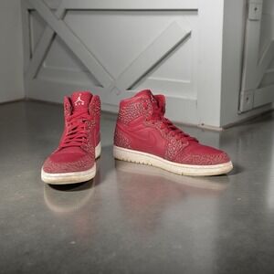 JORDAN Air 1 Retro High Men 10 Red Elephant Print Sneakers 839115-600 Leather